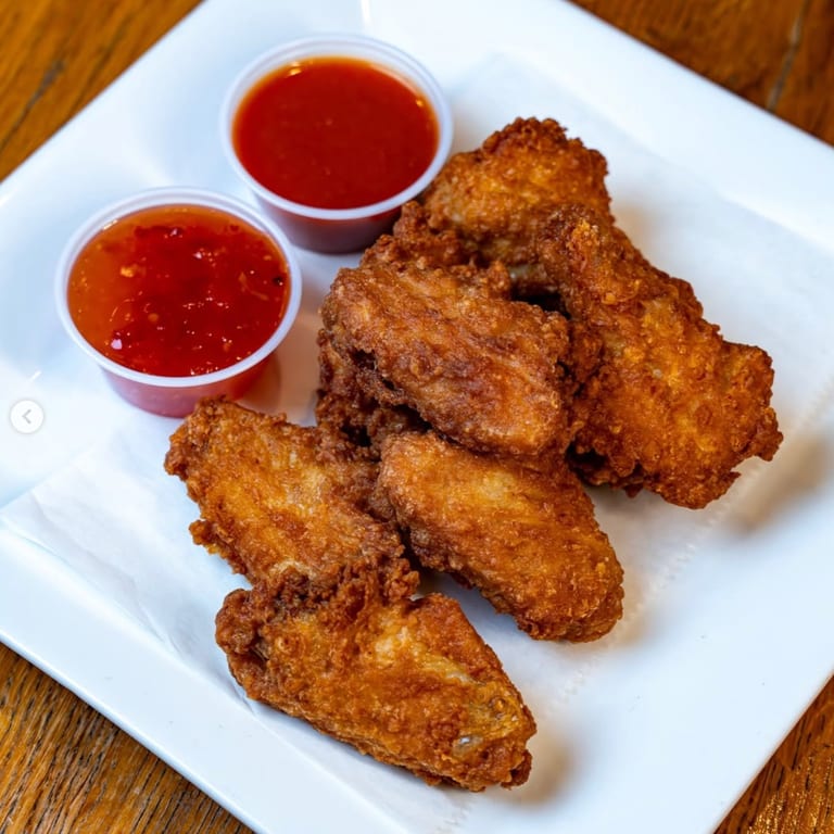 Savor Our Chicken Wings