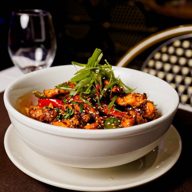 Pollo Picante Poke Bowl.